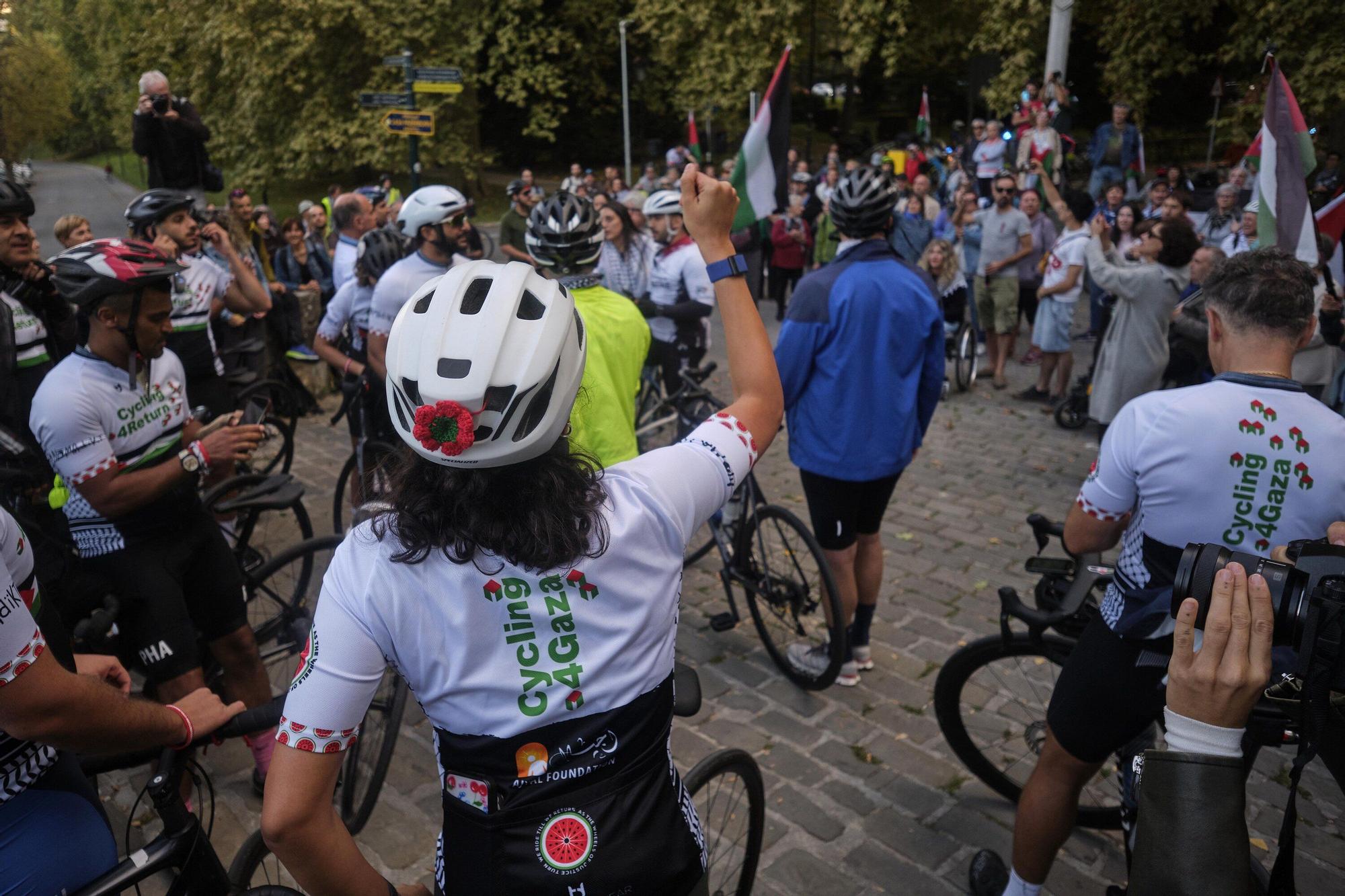 'Cycling for Gaza': un centenar de ciclistas palestinos llegan a Pamplona