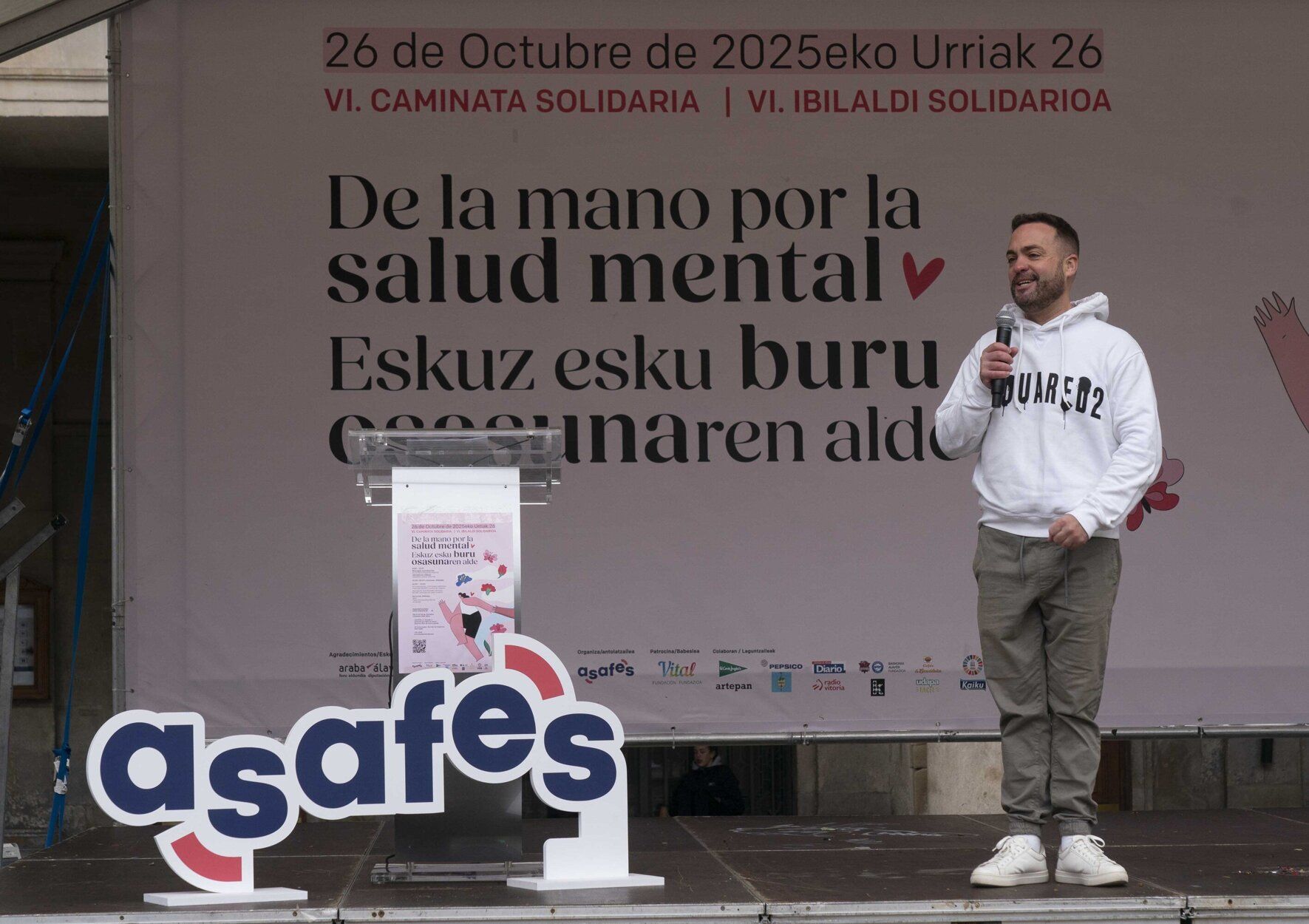 En imágenes: Así ha sido la VI Caminata Solidaria de Asafes en Vitoria por la salud mental