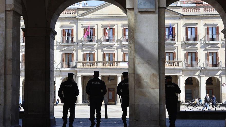 Detenido un joven de 25 años por agredir sexualmente a dos menores tuteladas en Álava