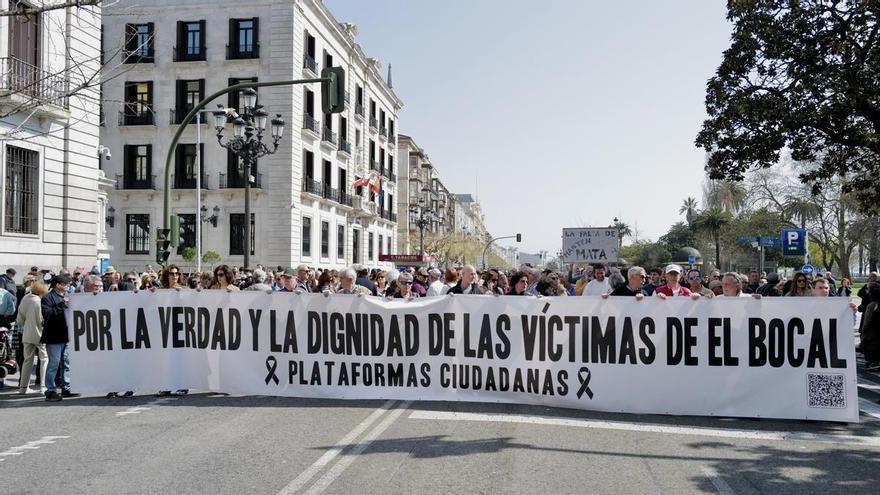Medio millar de personas marcha en silencio por Santander y pide actuar para que las muertes de El Bocal "no sean en vano"