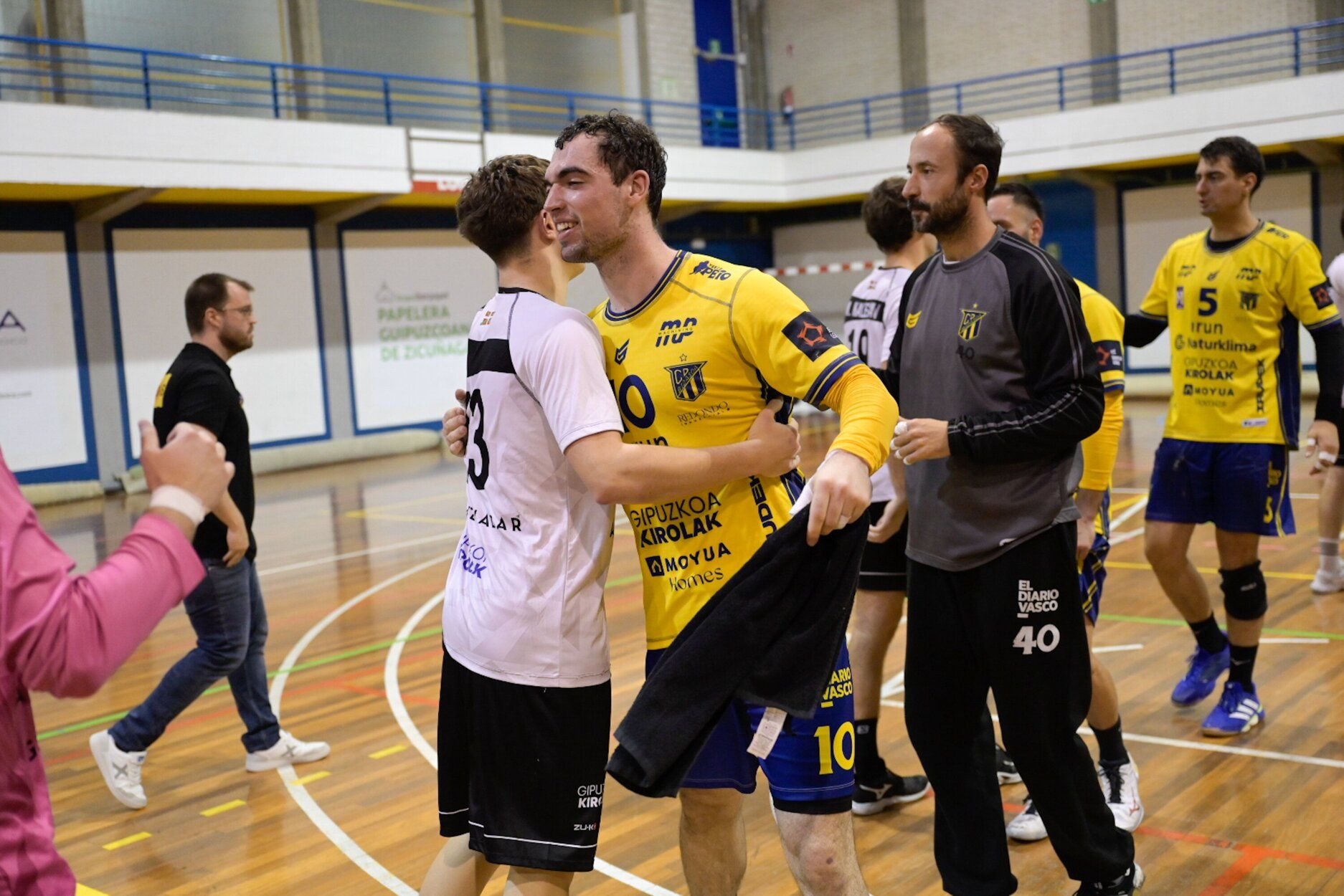 El Irudek Bidasoa Irun, campeón de su décima Euskal Kopa consecutiva ante Amenabar Zarautz