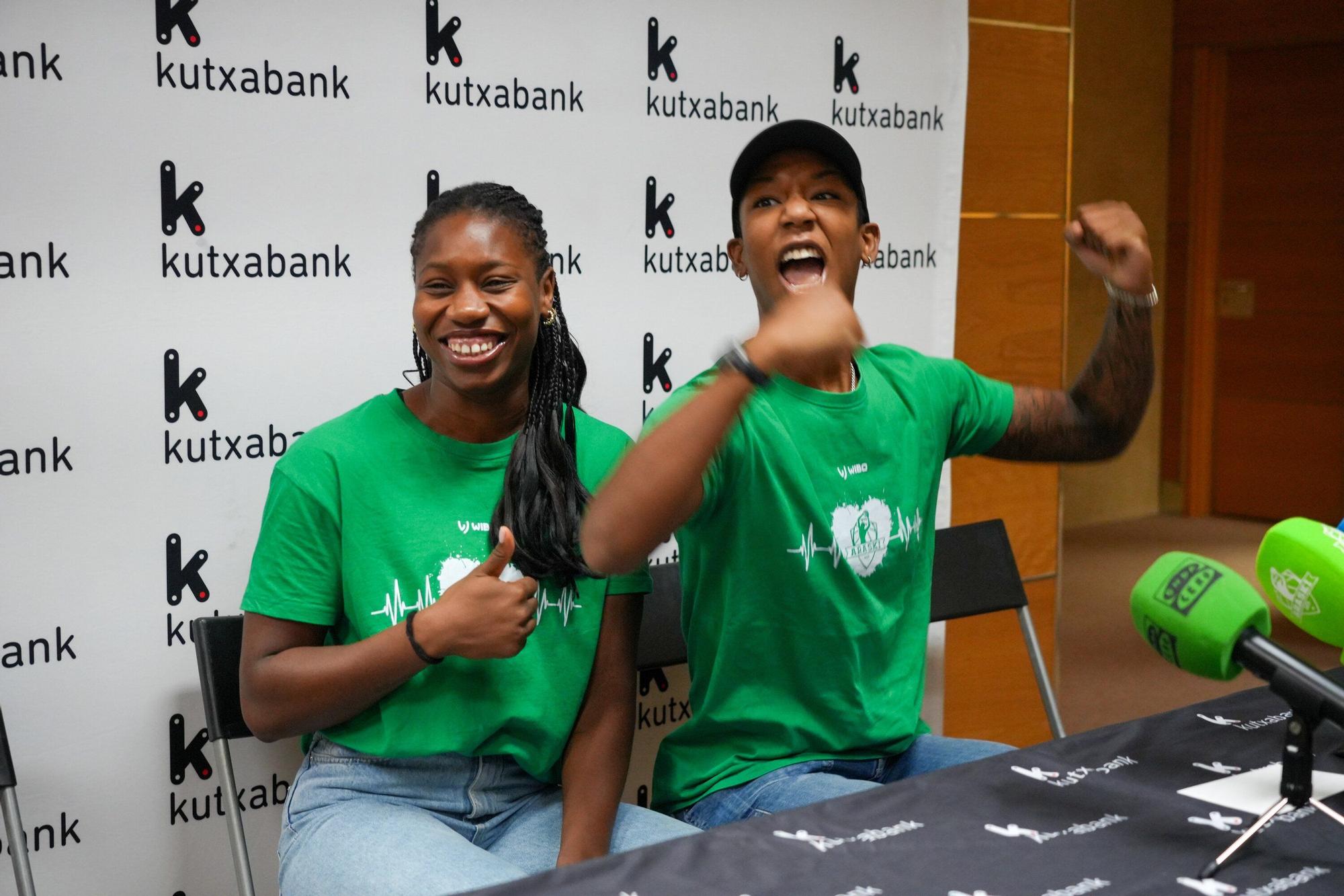 Dembele y Toussaint, presentadas como jugadoras del Araski
