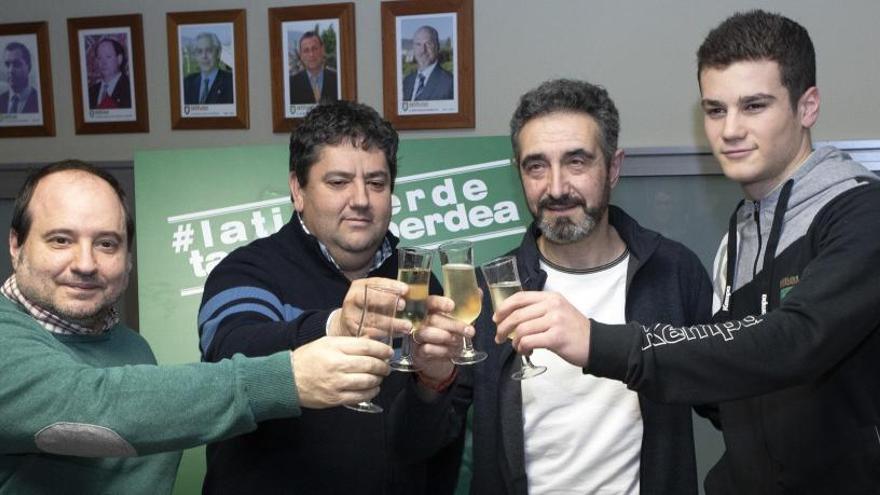 Iñaki Aniz (i), Javi García, Miguel Ollakarizketa y Ander Izquierdo.