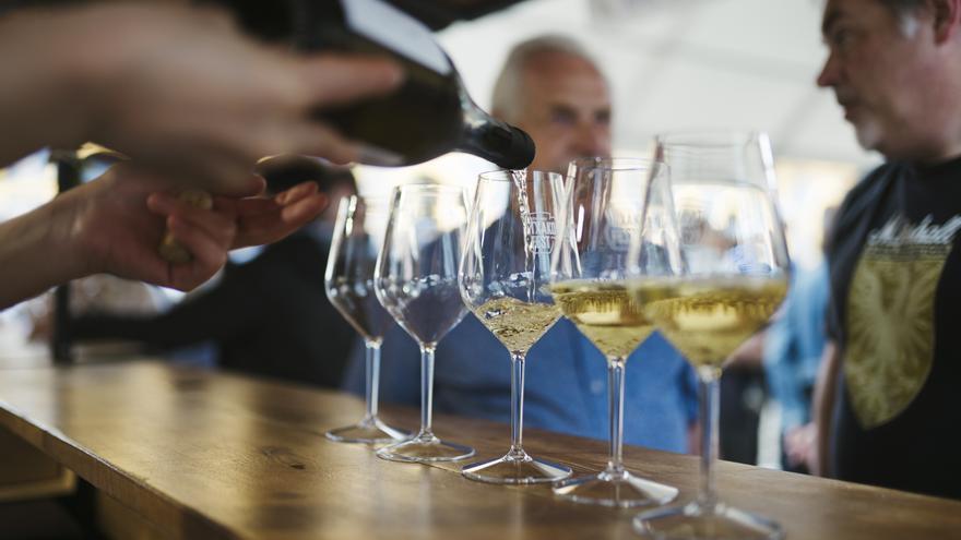 Portugalete revive su relación con el txakoli en un animado festival gastrocultural