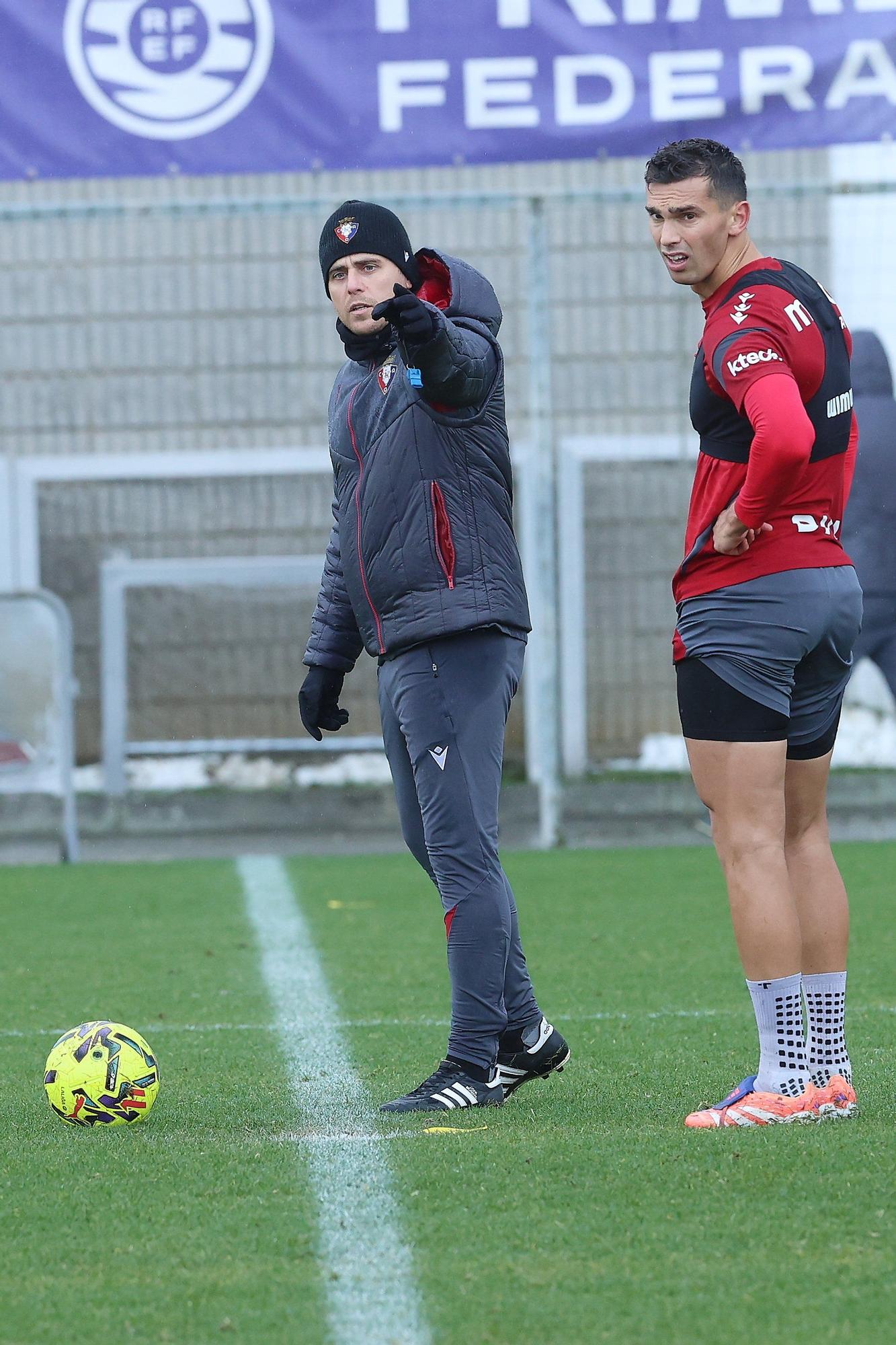 Fotos del entrenamiento de Osasuna (25/11/2025)