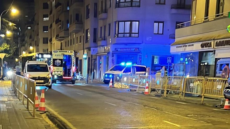 Atropello a una ciclista en Pamplona: una mujer de 51 años, trasladada al HUN con pronóstico reservado