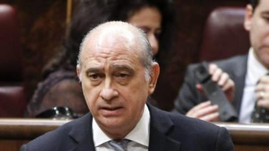 Jorge Fernández Díaz, en el pleno de ayer del Congreso.