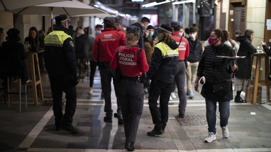 Pamplona activa su plan de seguridad en Navidad: en la calle, las casas y en las compras