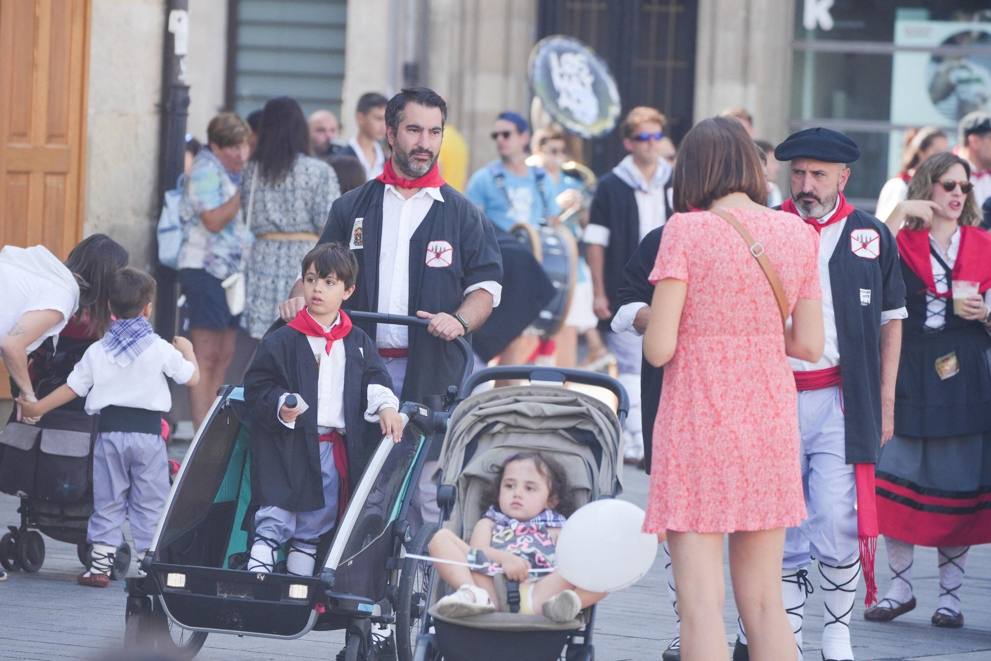 En imágenes: Los txikis se adueñan de su día en las fiestas de La Blanca