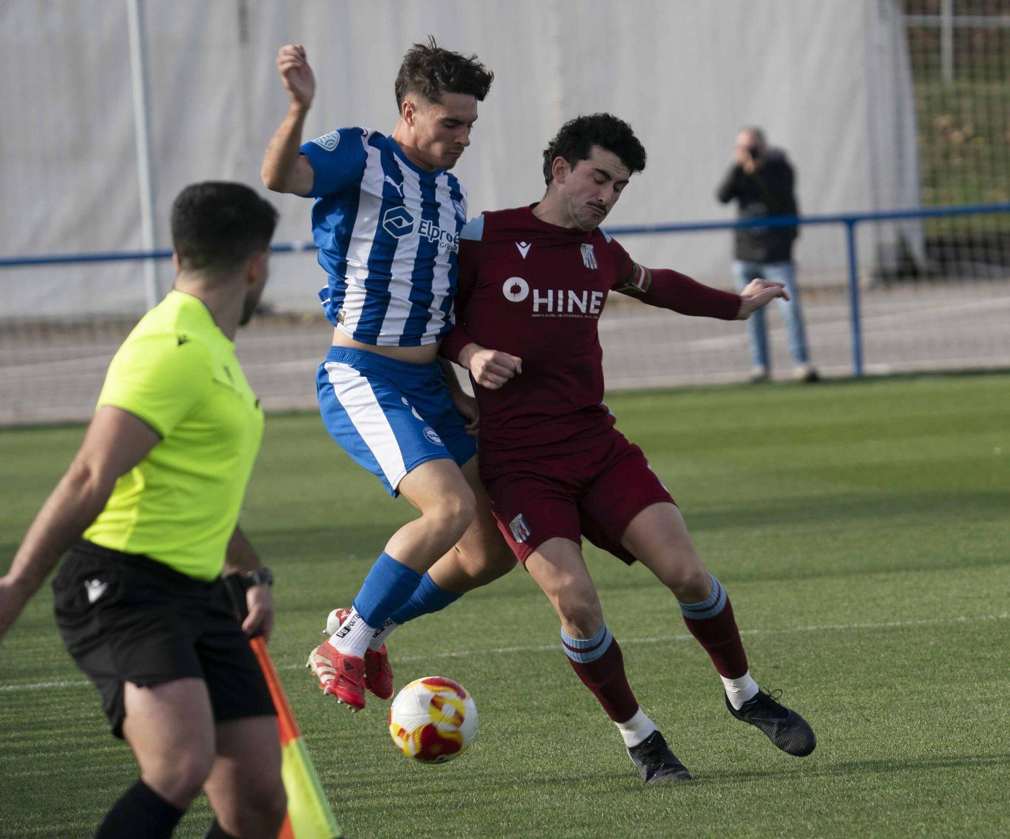 En imágenes: El 'Miniglorias' vence al Beasain en Ibaia