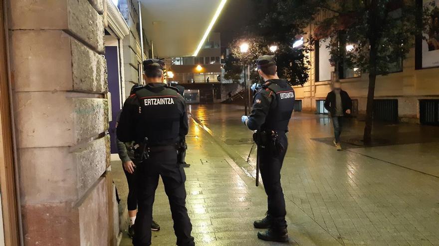 Detenido un joven por pegar a otro en los aledaños de una discoteca de Bilbao