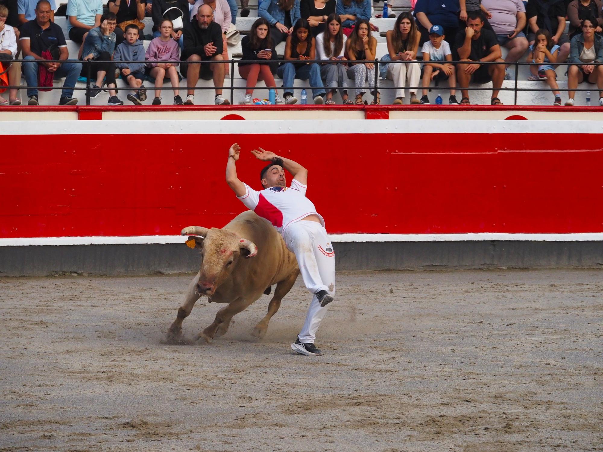 El extremeño Israel Pérez 'Ruso' se estrena con victoria en el Campeonato de Recortadores de Azpeitia