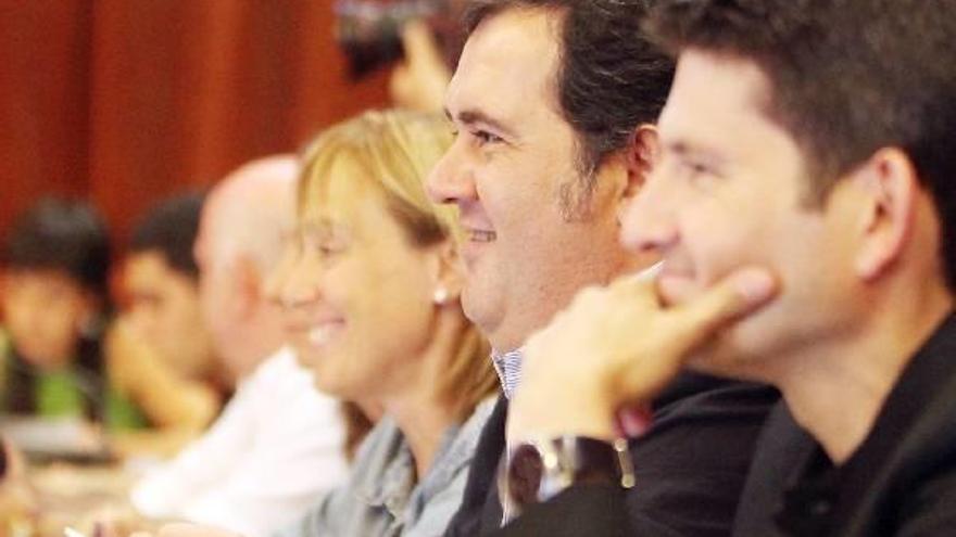 El PSE anuncia el acuerdo de todos los partidos de Donostia a favor del CNIE