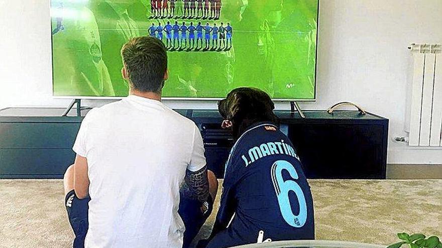 Iñigo Martínez lo vivió desde la distancia