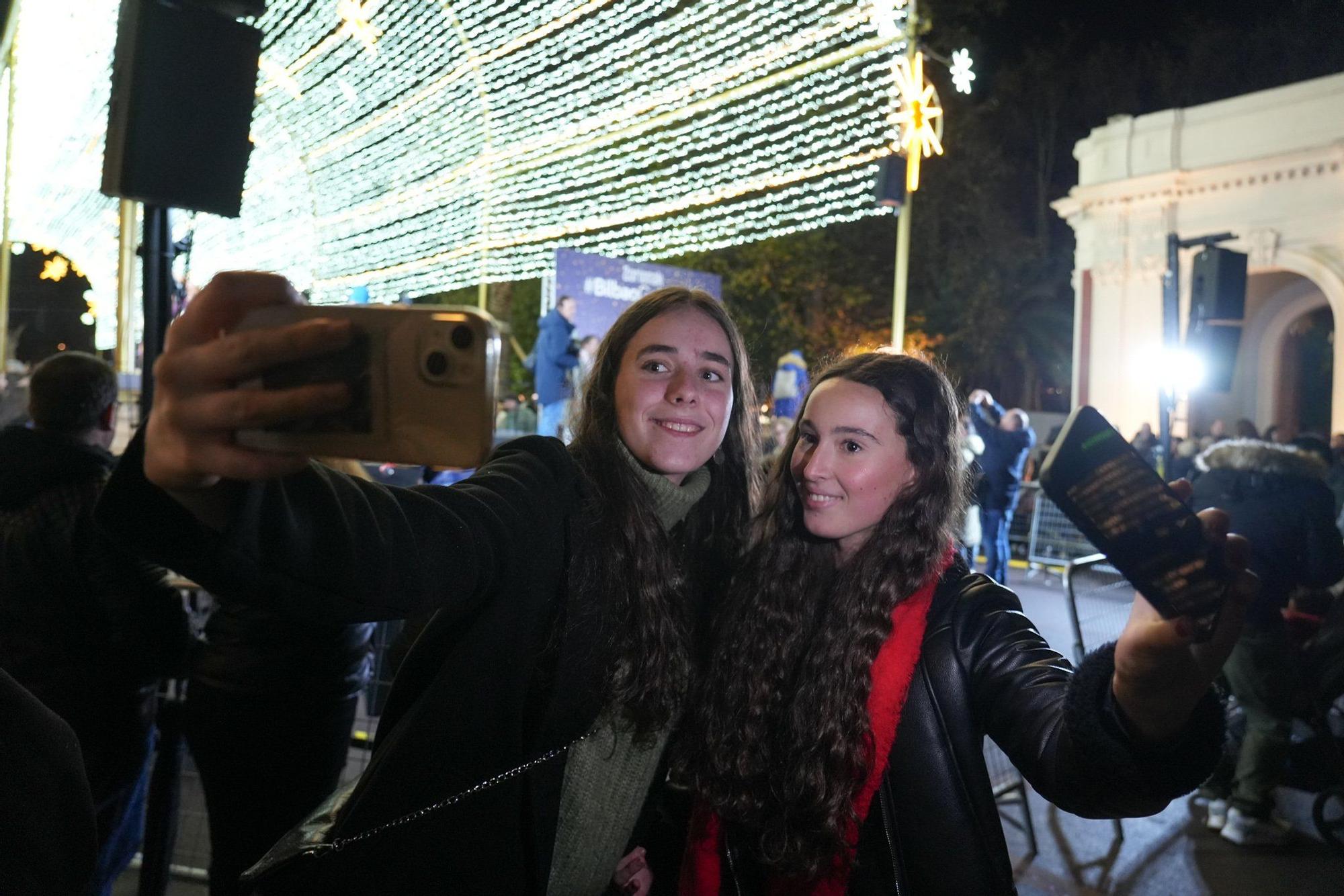 En imágenes: la Navidad ya luce en Bilbao