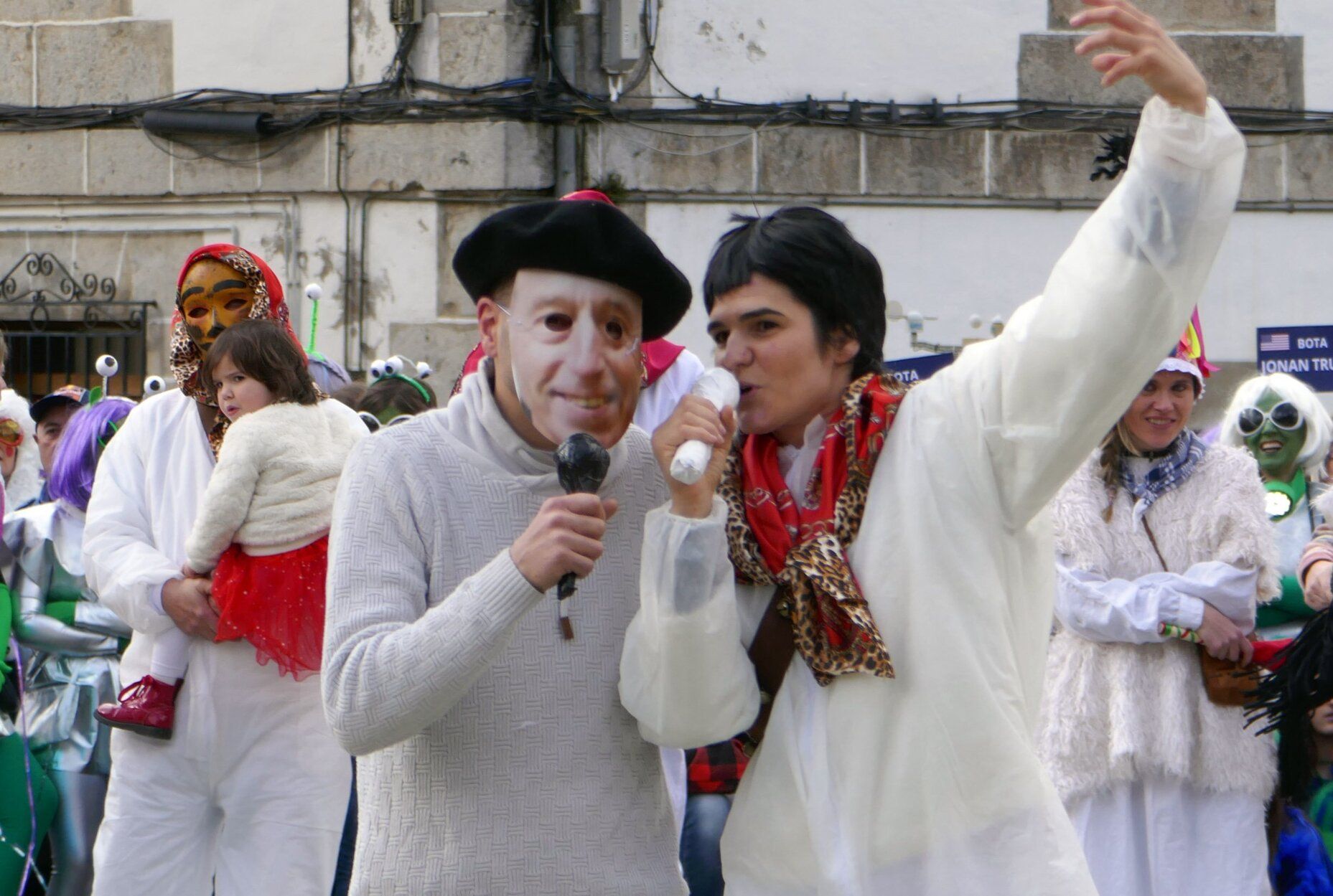La magia del carnaval transforma Lekunberri