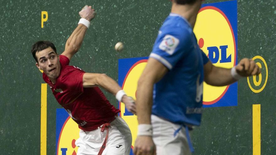 Loiu cerrará la liguilla de semifinales del Parejas Serie B