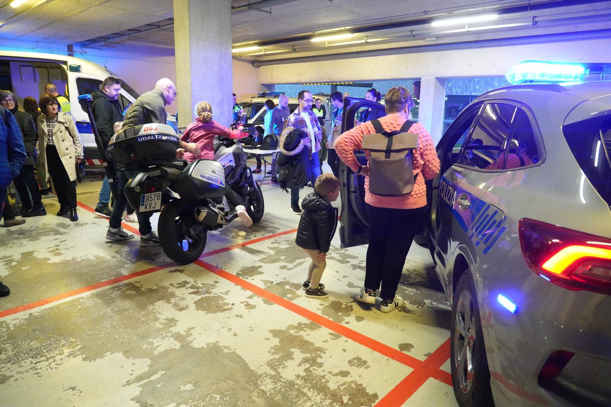 En imágenes: La Policía Municipal muestra sus entrañas con motivo del 181 aniversario