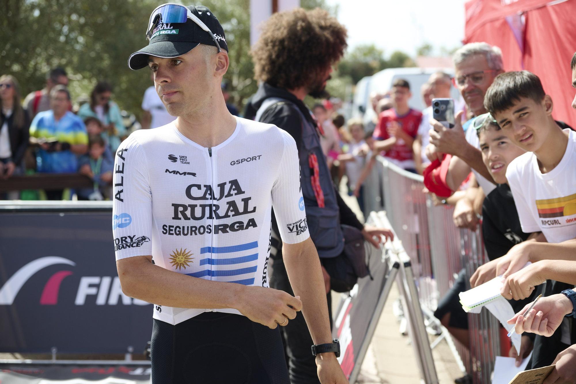 Fotos de la etapa navarra de La Vuelta 25 entre Sendaviva y Larra - Belagua