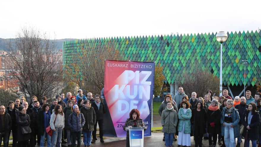 Kontseiluak euskara lehen lerrora ekartzera deitu ditu erakundeak eta indar politikoak