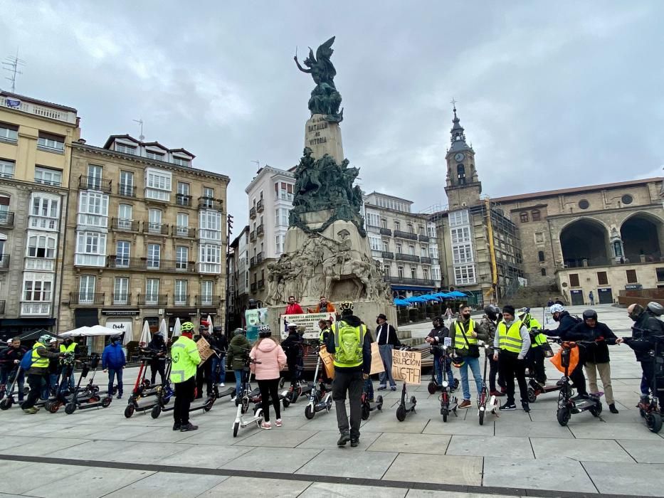 Protesta patinetes Vitoria