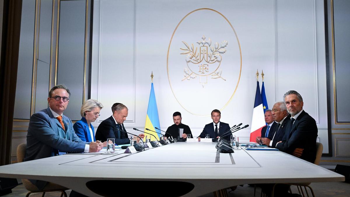 Emmanuel Macron, reunido este jueves con Volodymyr Zelensky.