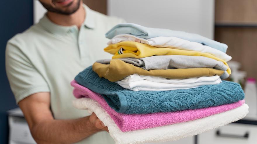 Adiós a las coladas interminables: el truco de una experta para secar la ropa en invierno