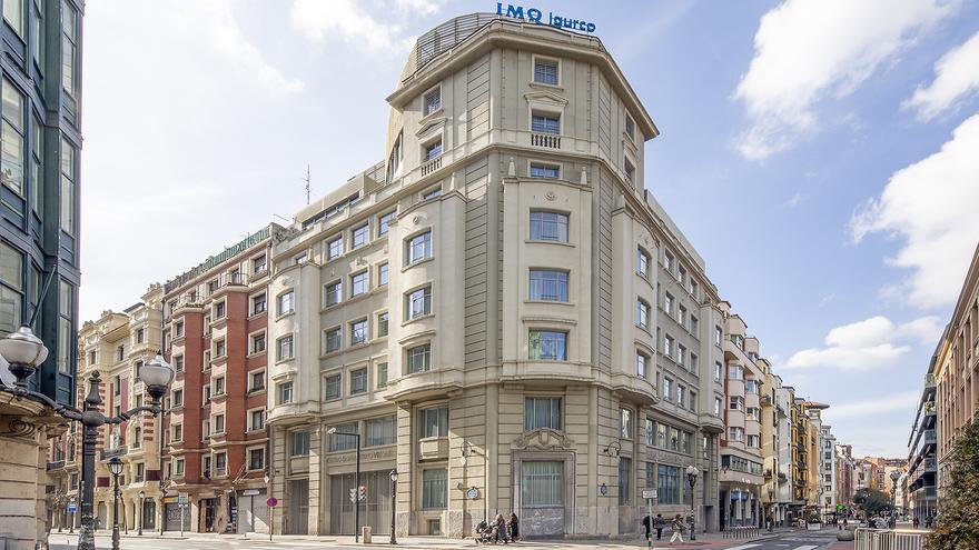 IMQ Igurco Alhóndiga ofrece plazas concertadas para personas mayores en el centro de Bilbao