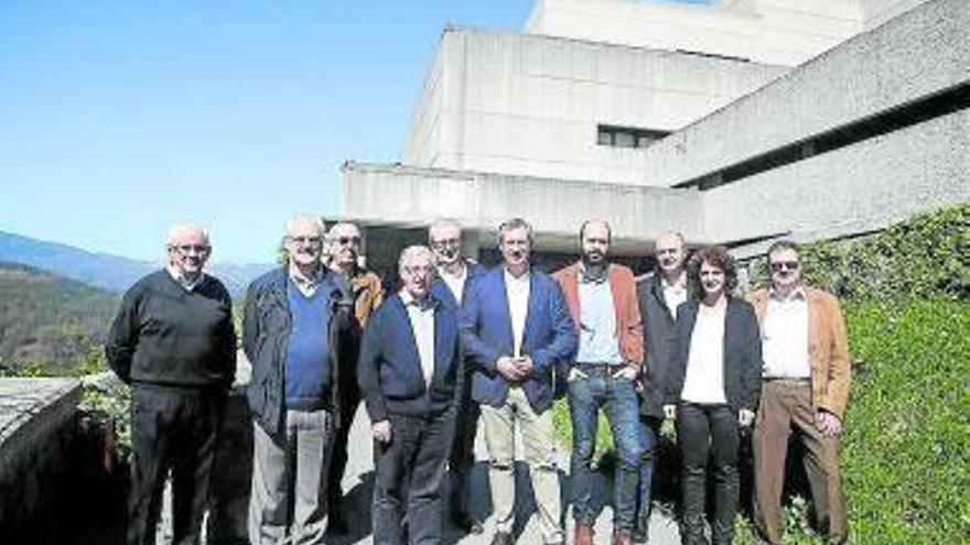Representantes de la Fundación Gaur y de GPS en la inauguración.