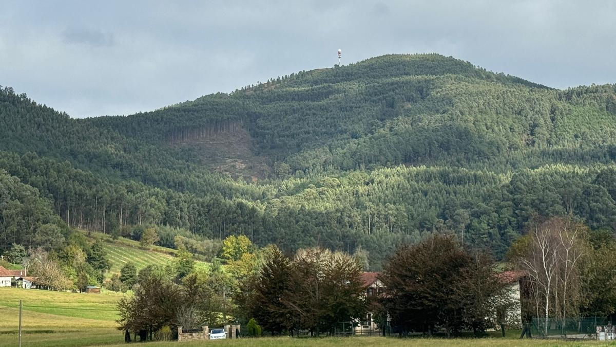 El monte Jata es un punto estratégico para la obtención de datos meteorológicos.