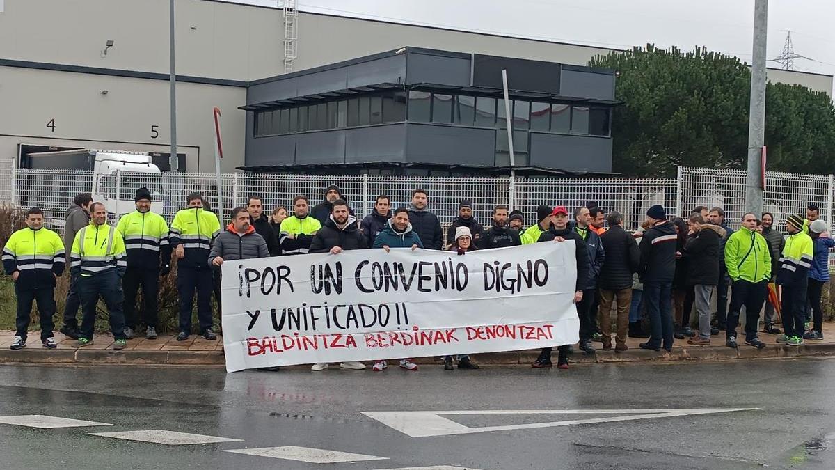 Concentración de los trabajadores de Siemens Gamesa Arazuri.