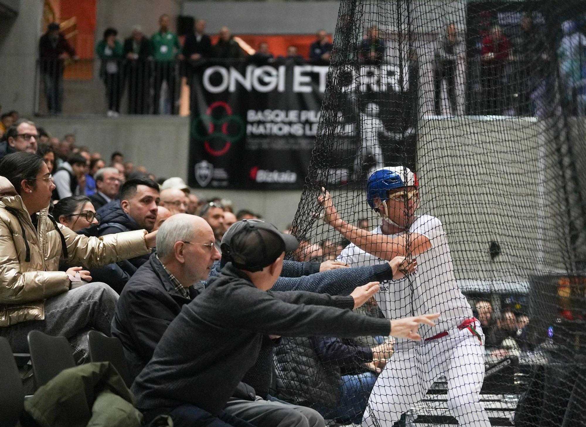 Gaubeka e Imanol superan a Necol-Brefel en la primera jornada de la Liga de Naciones en Bilbao.