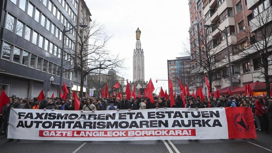 GKS moviliza a miles de jóvenes en Bilbao para evidenciar su "fuerza contra el fascismo"