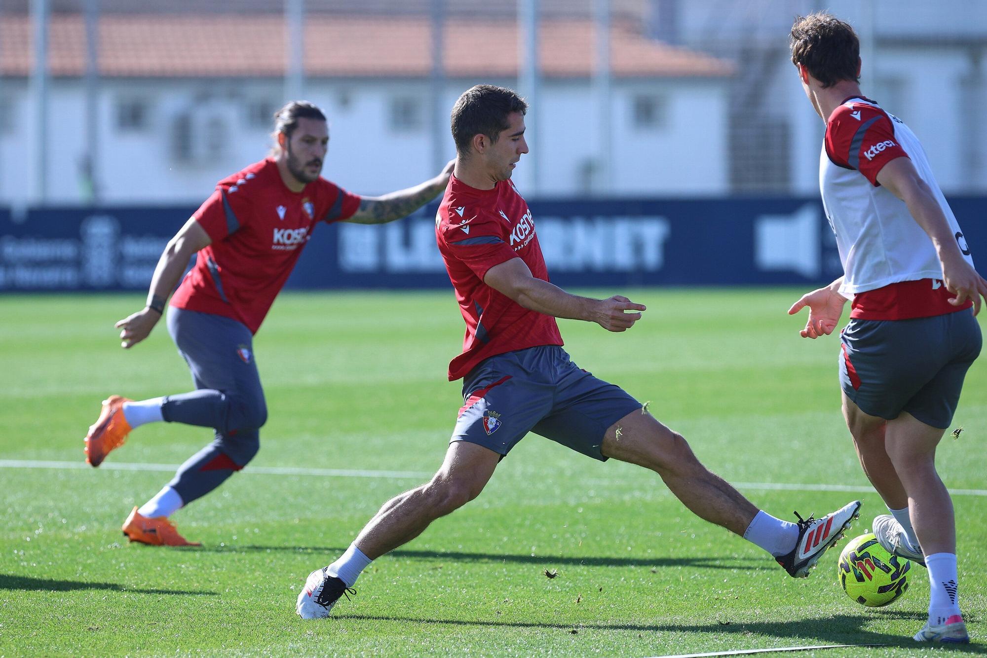 Fotos del entrenamiento de Osasuna (martes 4 de noviembre de 2025)