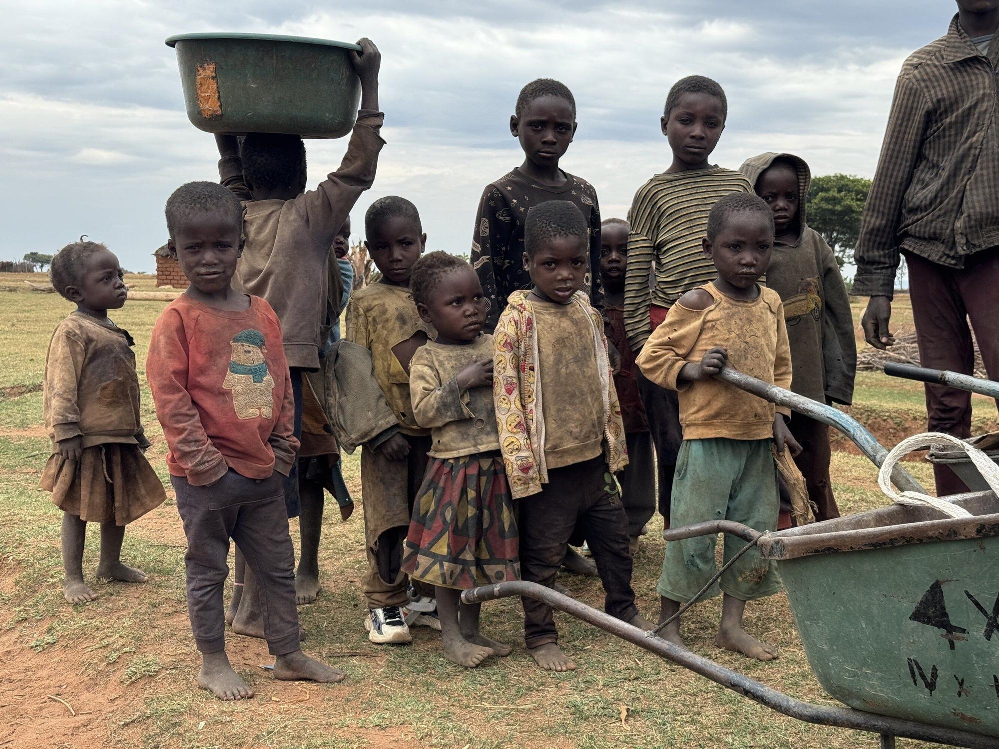 Niños y niñas del alto de Bimbi.
