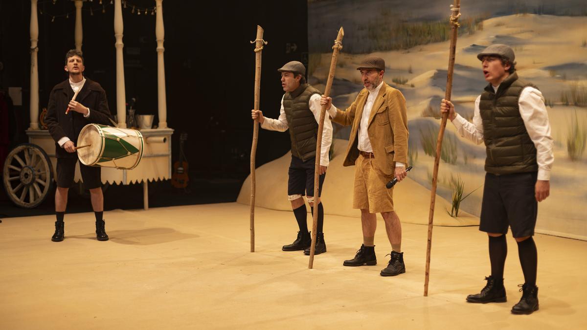 Una escena de la obra ‘Instrucciones para sobrevivir en lo oscuro’, de la compañía Club Caníbal.