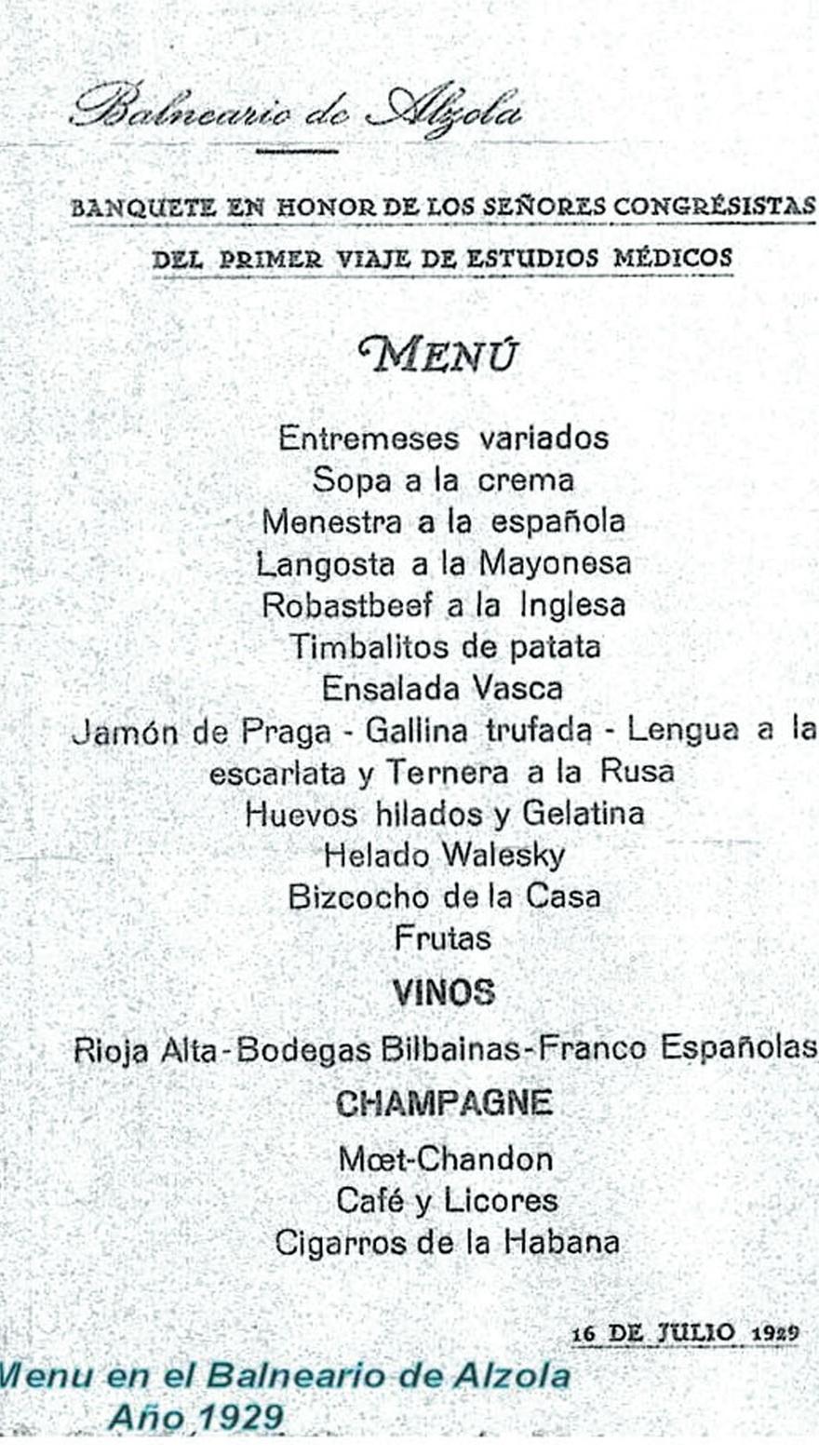 Altzola empapela las paredes de la Casa de Cultura de Elgoibar con 381 fotografías