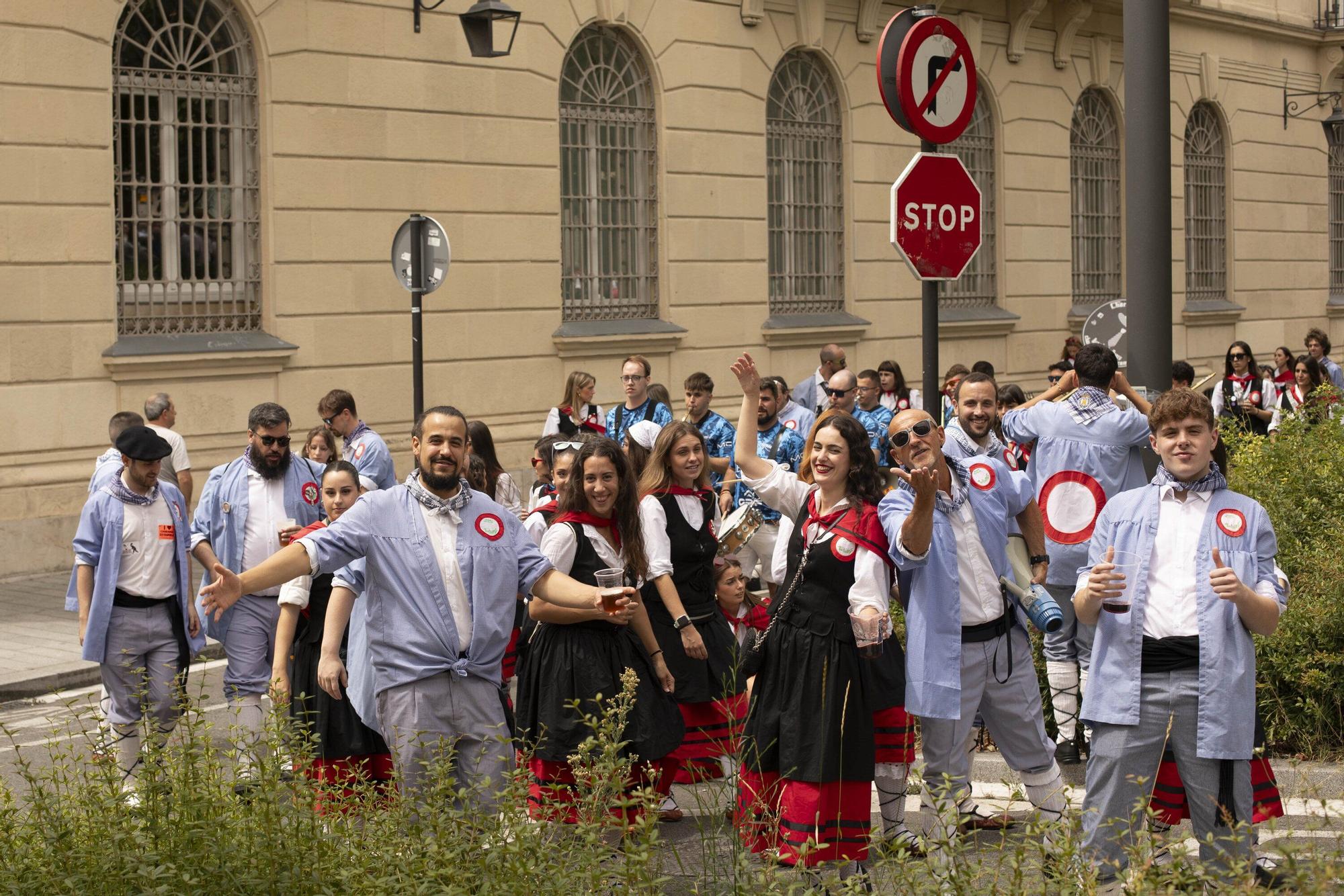 En imágenes: Blusas y neskas disfrutan de Santiago