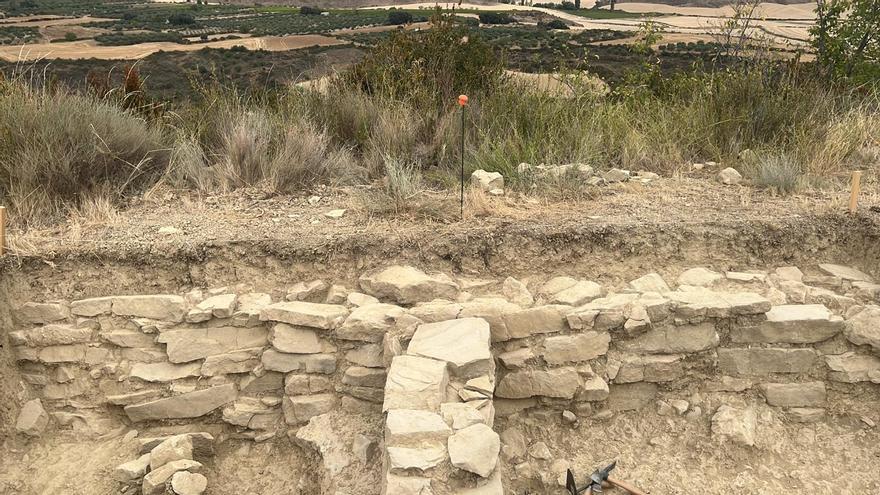 Encuentran en Santa Criz la que parece ser la muralla defensiva del castro vascón
