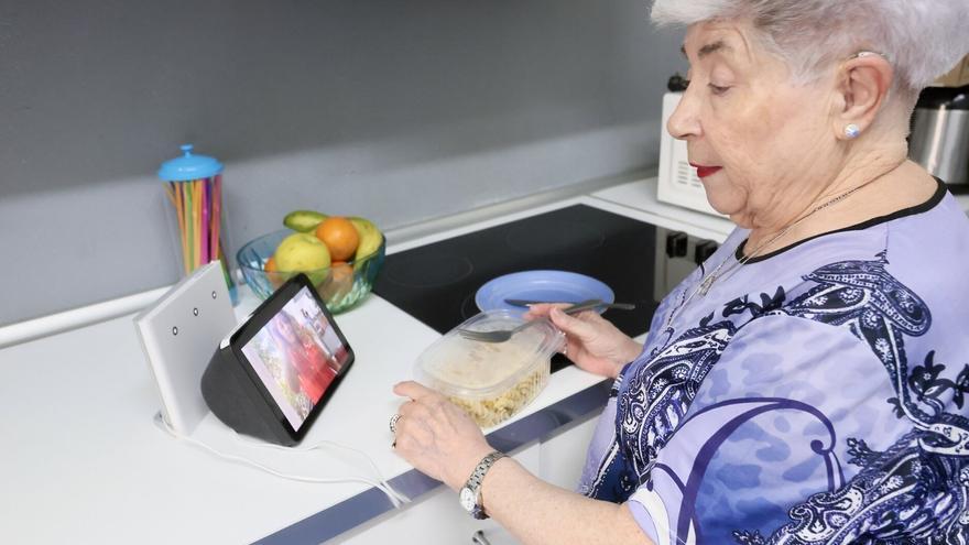 La ‘superabuela’ de Álava que lleva torrijas al Baskonia y busca recetas a través de una pantalla