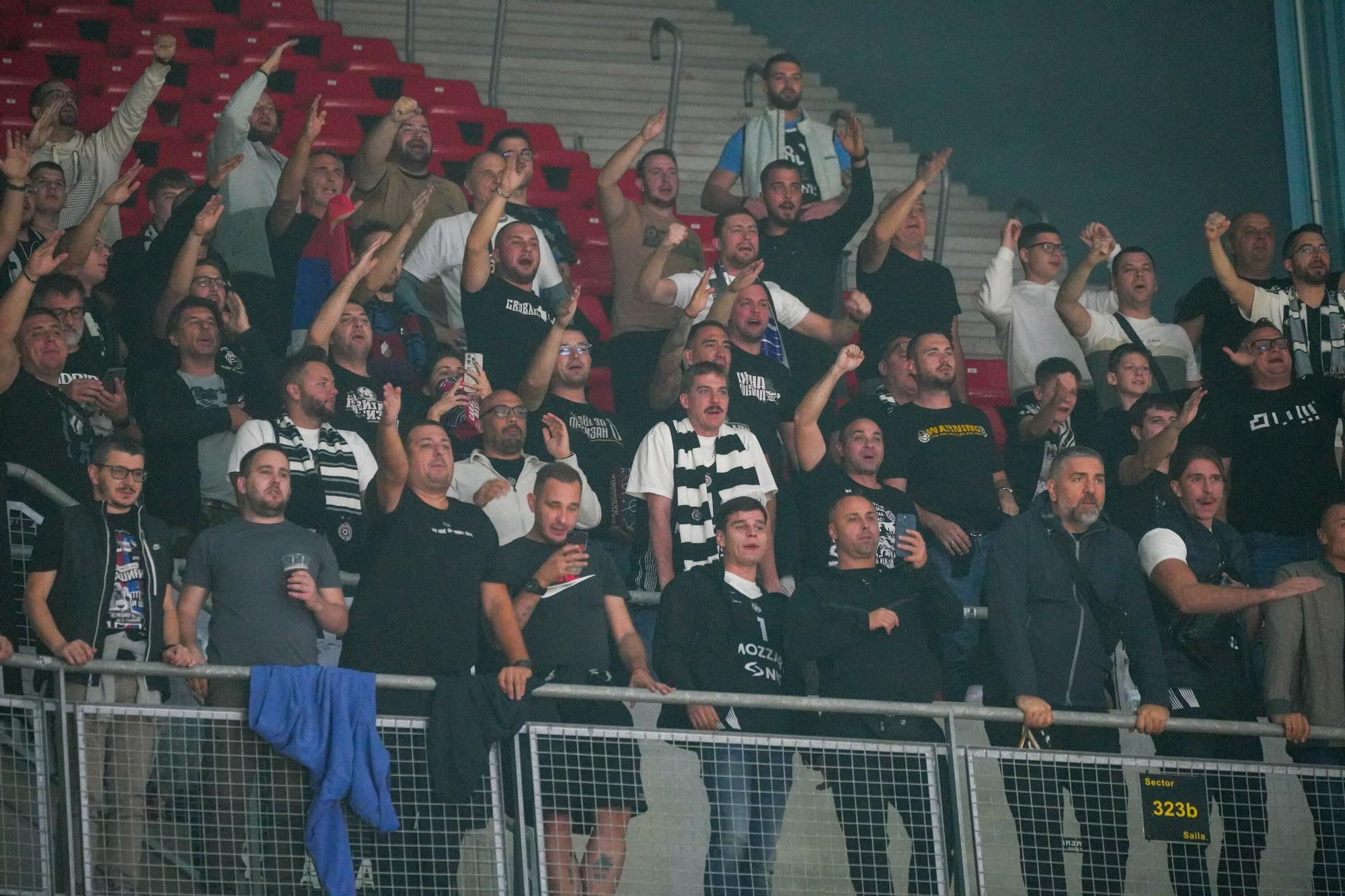 En imágenes: Ambientazo en el Baskonia-Partizan (¡Búscate en las fotos!)