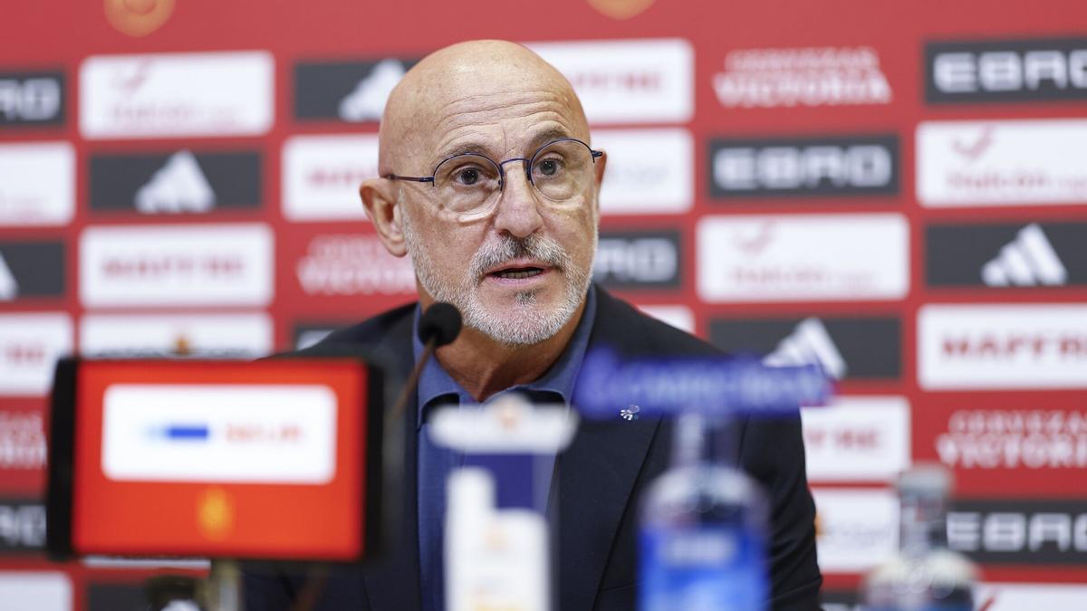 Luis de la Fuente en rueda de prensa