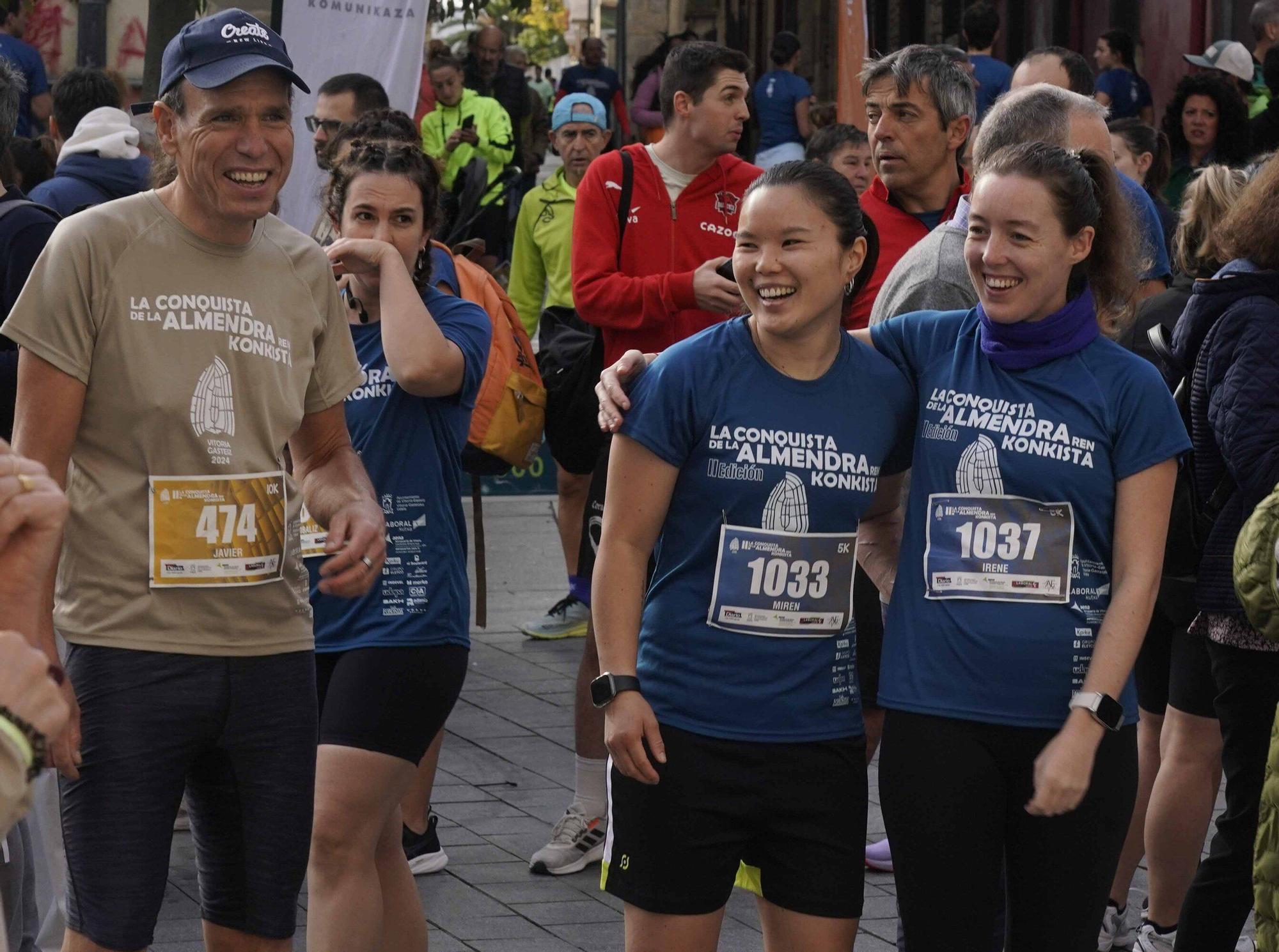 En imágenes: Buen tiempo y buen ambiente en la Conquista de la Almendra (¡Búscate en las fotos!)