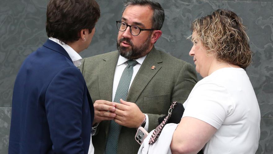 El vicepresidente convoca a los socios para "valorar" y "ratificar" el acuerdo de Gobierno