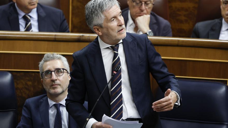 Sánchez activará “a la mayor brevedad” las reformas que pactó con Pradales para sacar las navajas de la calle