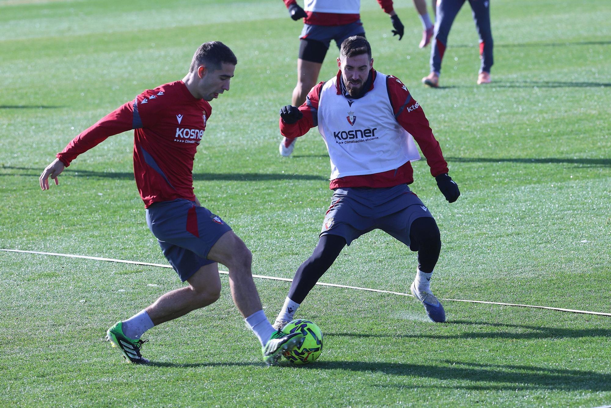 Fotos del entrenamiento de Osasuna (viernes 21 de noviembre de 2025)