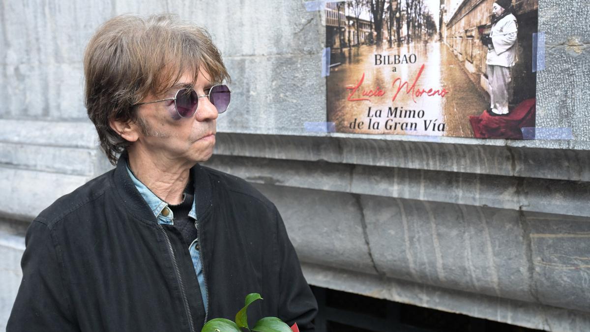 Manuel Seoane, quien fuera pareja sentimental de Lucía Moreno, ha acudido al homenaje