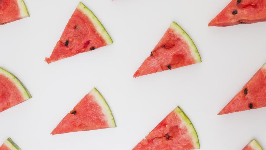 Cuatro ensaladas de sandía para refrescar tu verano