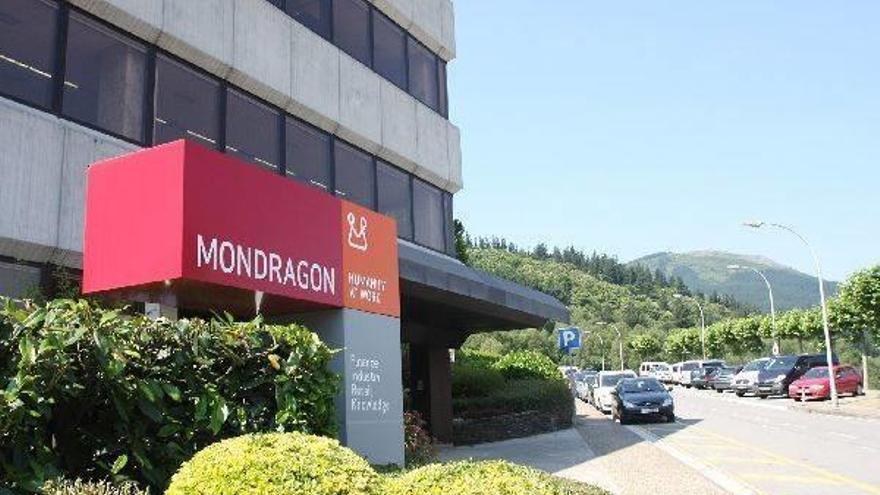 Mondragon crea 957 empleos y abre tres nuevas filiales en el extranjero