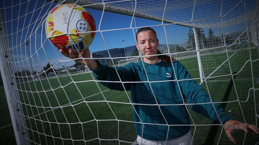 "La Claudia de 5 años quería ser futbolista, llegar a Primera División, y tengo que conseguirlo. Así que aquí estoy"